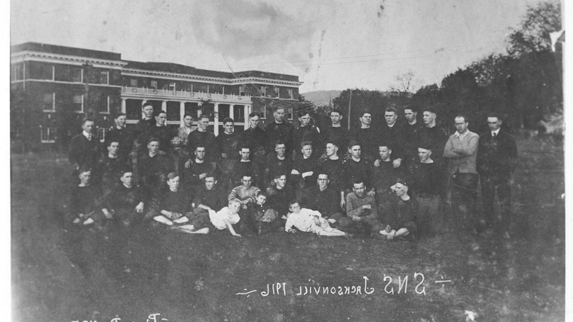 杰克逊维尔州立师范学校橄榄球队，1916年